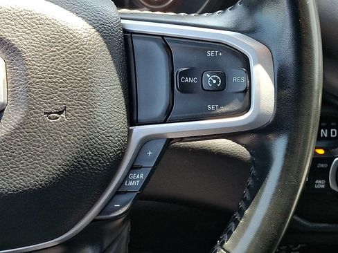 Used 2022 RAM 1500 Big Horn AWD/4WD image 22