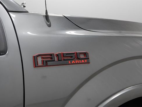 Used 2018 Ford F150 Lariat w/ Equipment Group 502A Luxury image 7