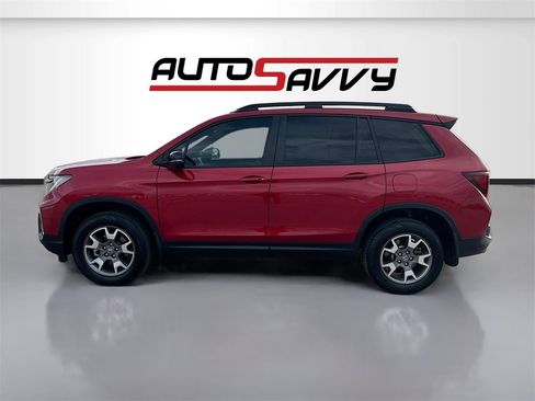 Used 2023 Honda Passport TrailSport image 4