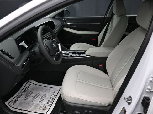 Used 2023 Hyundai Sonata SEL FWD image 11