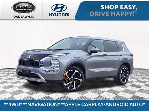 Used 2024 Mitsubishi Outlander SE image 1