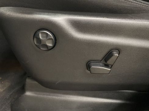 Used 2023 Dodge Durango GT image 16