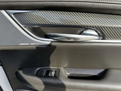 Used 2024 Cadillac XT6 Sport w/ Technology Package image 44