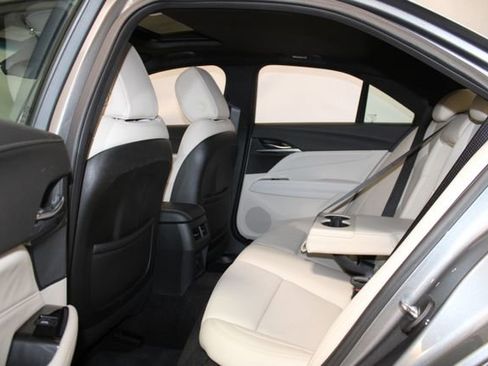 Used 2020 Cadillac CT4 Premium Luxury AWD/4WD image 9
