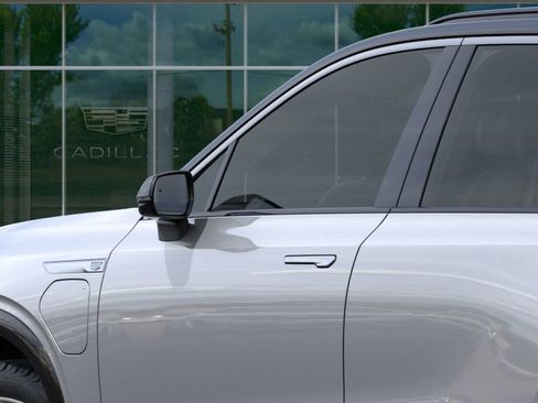 New 2026 Cadillac Vistiq Luxury w/ LPO, Floor Liner Package image 12