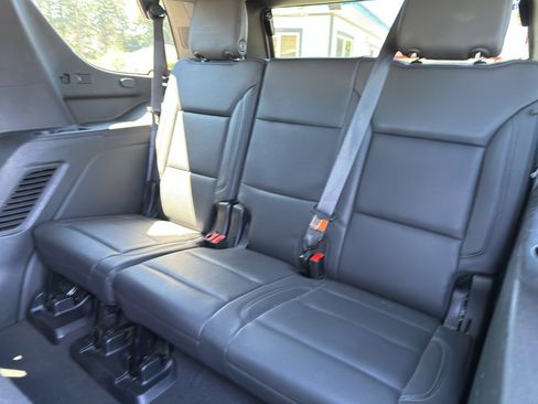 Used 2024 Chevrolet Tahoe LT AWD/4WD image 15