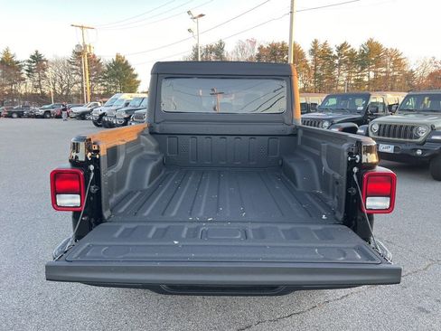 New 2026 Jeep Gladiator Sport image 14