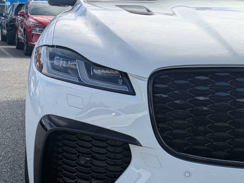 Used 2022 Jaguar F-PACE SVR AWD/4WD image 10
