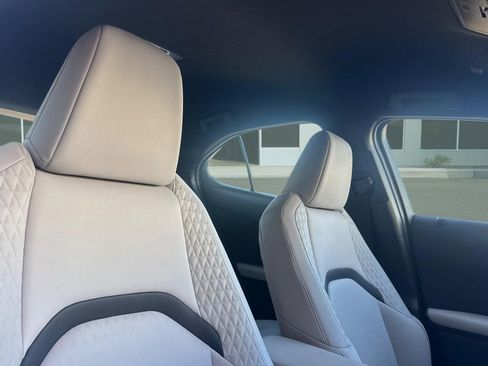 Used 2021 Lexus UX 250h image 25