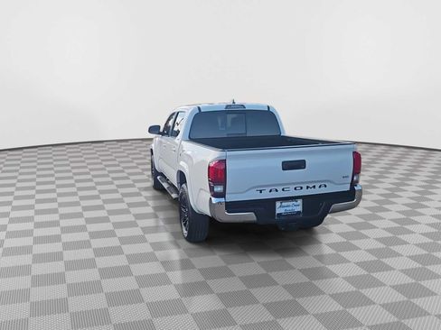 Used 2021 Toyota Tacoma SR5 RWD image 7
