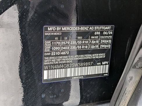 Certified 2025 Mercedes-Benz GLB 250 image 27