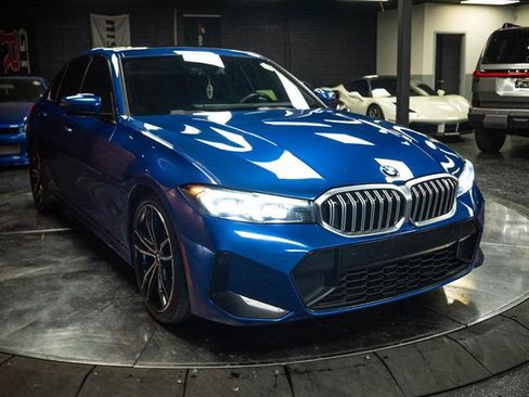 Used 2024 BMW 330i Sedan w/ M Sport Package RWD image 5