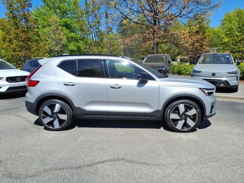 Certified 2024 Volvo XC40 Recharge Ultimate RWD image 2