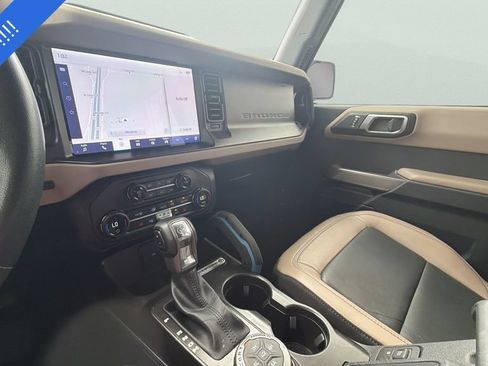 Used 2023 Ford Bronco Wildtrak AWD/4WD image 32