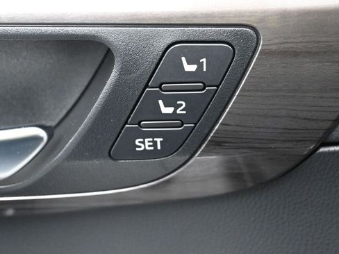 Used 2020 Toyota Highlander Platinum image 15