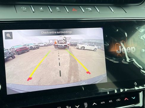 New 2026 Jeep Grand Cherokee Altitude image 20