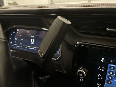 Used 2025 GMC Sierra 2500 AT4 w/ AT4 Premium Plus Package image 11