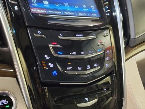 Used 2020 Cadillac Escalade Luxury AWD/4WD image 30