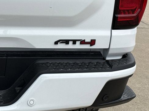 New 2026 GMC Canyon AT4 w/ Technology Plus Package AWD/4WD image 10