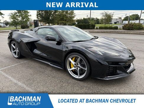 Used 2025 Chevrolet Corvette E-Ray w/ ZER Performance Package AWD/4WD image 1