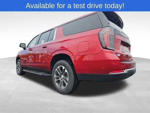 New 2026 Chevrolet Suburban LS image 3