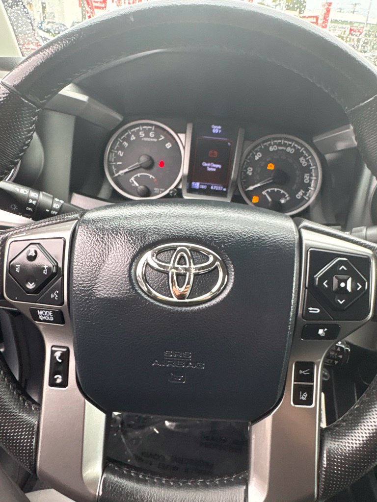 Used 2019 Toyota Tacoma SR5 RWD image 12