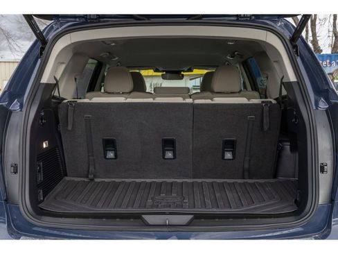 Certified 2025 Subaru Ascent Premium w/ Premium Package image 16