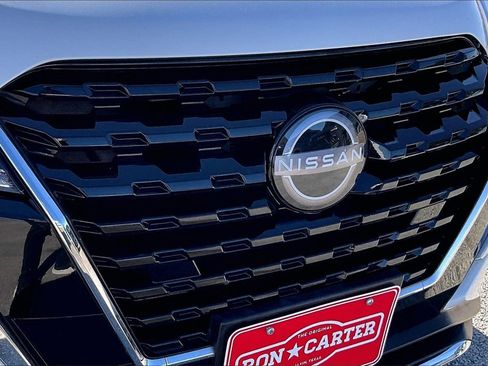 Used 2024 Nissan Kicks SV image 33