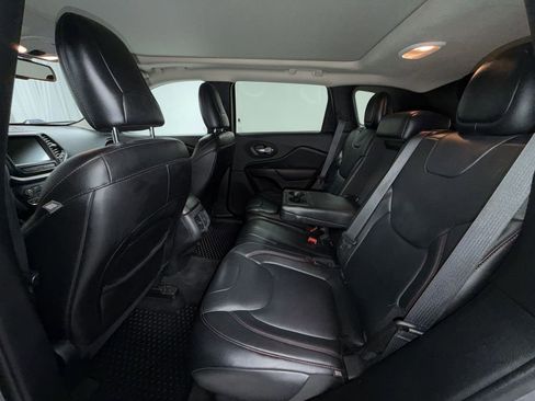 Used 2014 Jeep Cherokee Trailhawk w/ Comfort/Convenience Group image 4