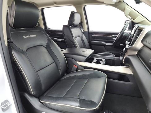 Used 2019 RAM 1500 Laramie RWD image 19