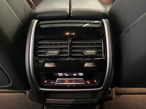 Used 2020 BMW X6 xDrive40i w/ Executive Package image 29