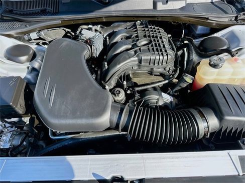 Used 2023 Dodge Challenger SXT w/ Blacktop Package image 27