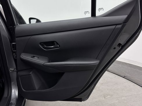 Used 2024 Nissan Sentra SV FWD image 29
