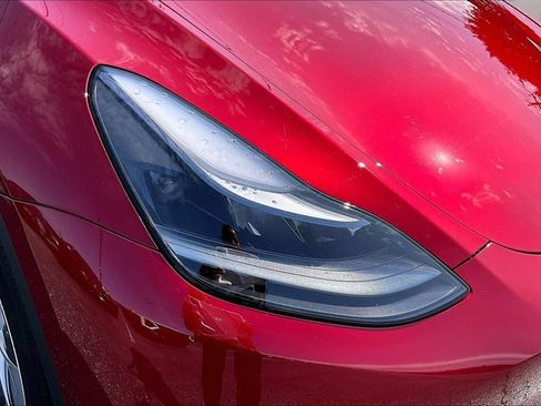 Used 2024 Tesla Model Y Long Range AWD/4WD image 28