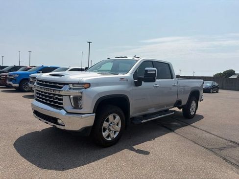 Used 2021 Chevrolet Silverado 2500 LTZ w/ LTZ Plus Package AWD/4WD image 3