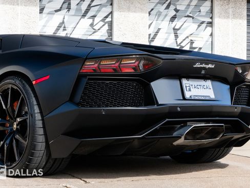 Used 2014 Lamborghini Aventador LP 700-4 image 13