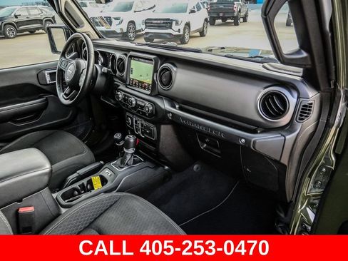 Used 2021 Jeep Wrangler Unlimited Sport AWD/4WD image 17