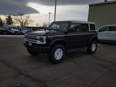 New 2025 Ford Bronco Heritage Edition image 2