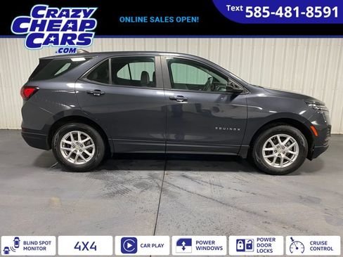 Used 2022 Chevrolet Equinox LS image 1