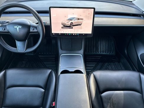 Used 2023 Tesla Model 3 Standard Range image 10