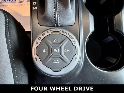 Used 2024 Ford Bronco Black Diamond AWD/4WD image 19