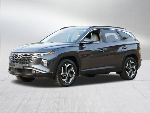 Used 2023 Hyundai Tucson SEL w/ Convenience Package AWD/4WD image 3