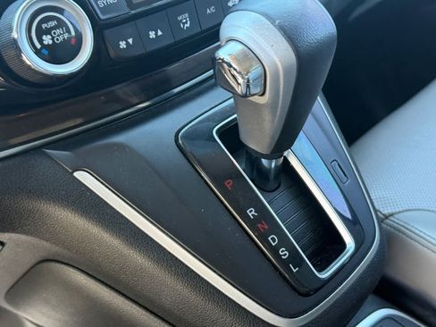 Used 2018 Nissan Rogue SV image 21