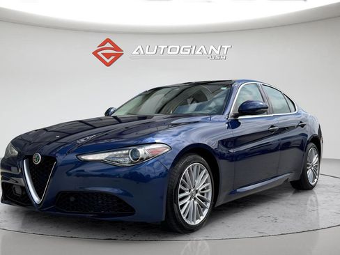 Used 2019 Alfa Romeo Giulia Ti w/ Quick Order Package 22X Lusso AWD/4WD image 5