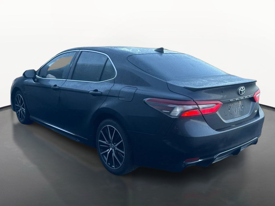 Used 2021 Toyota Camry SE FWD image 5