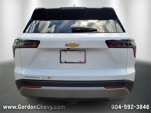 New 2026 Chevrolet Equinox LT w/ Convenience Package II image 5