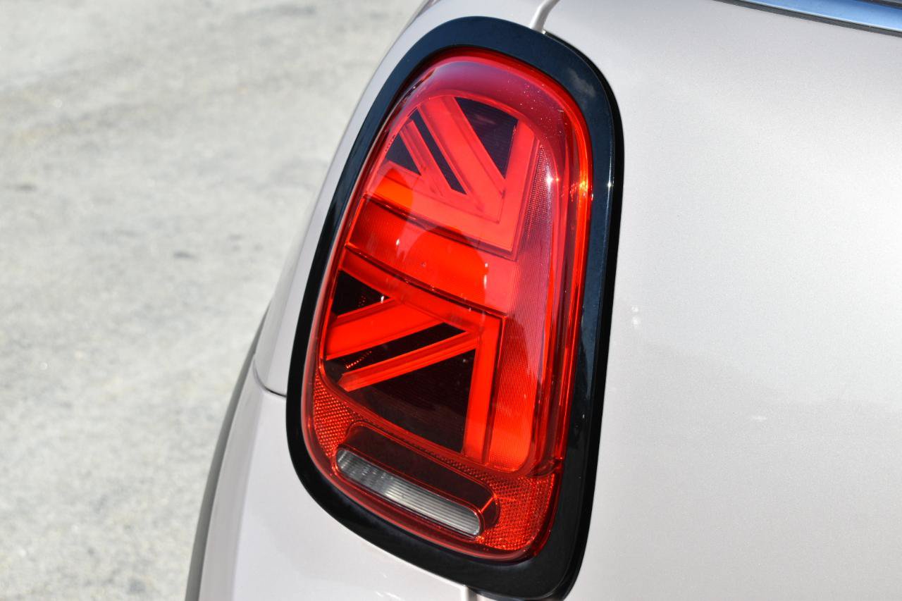 Used 2022 MINI Cooper S w/ Driver Assistance Package FWD image 42
