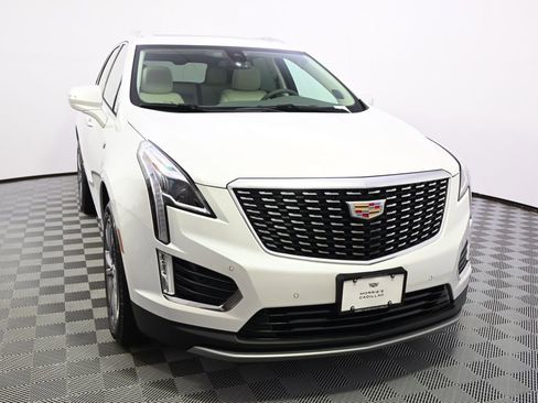 New 2025 Cadillac XT5 Premium Luxury w/ LPO, Floor Liner Package AWD/4WD image 9