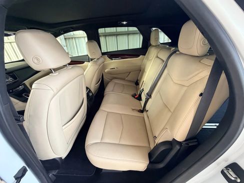 Used 2019 Cadillac XT5 Luxury image 22