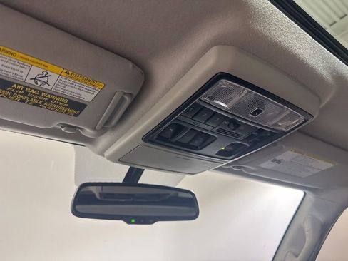 Used 2019 Toyota 4Runner Limited AWD/4WD image 15